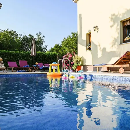 Awesome In Vakantiehuis Dobrinj